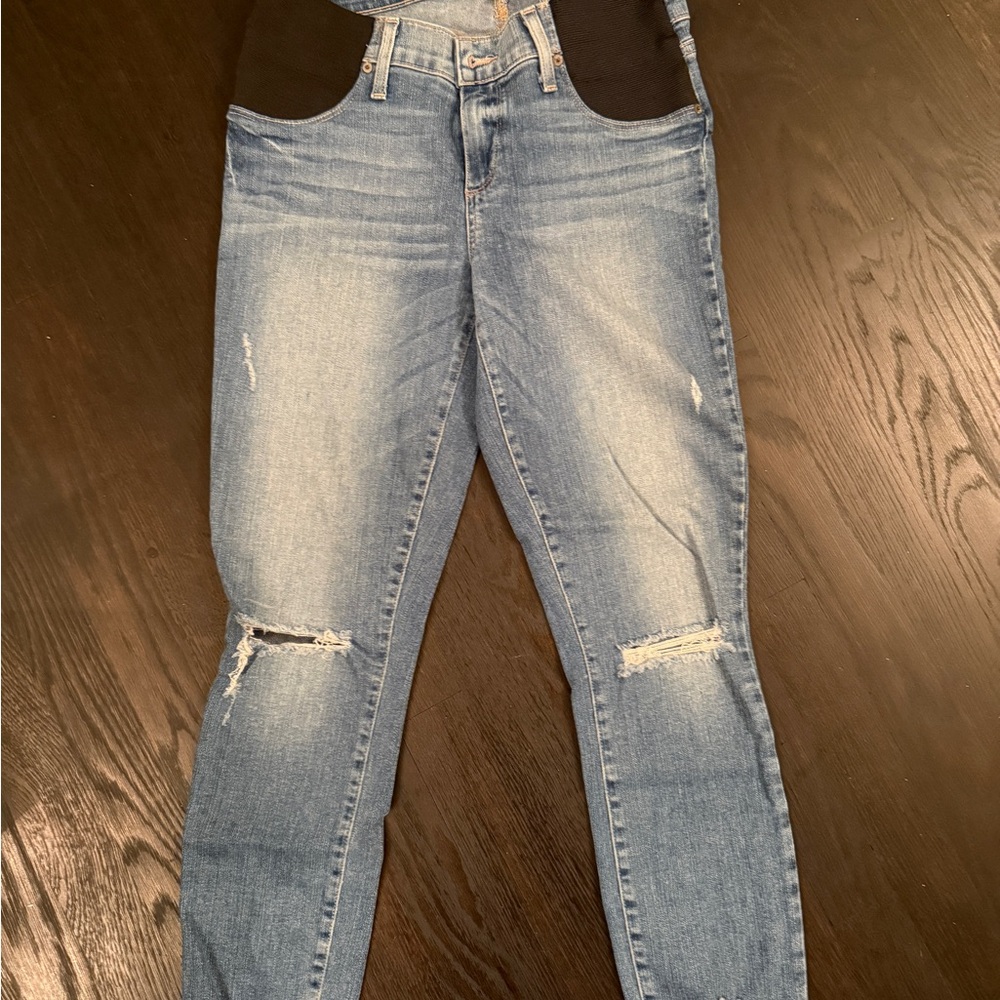 SOLD Paige Maternity Light-wash Distressed Cropped Jeans
